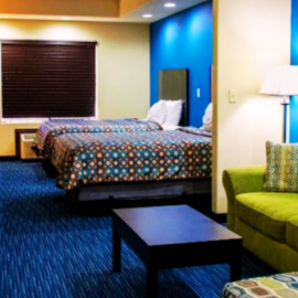 2 queen beds suite non smoking